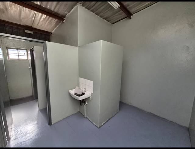 263M² WAREHOUSE TO LET IN WADEVILLE